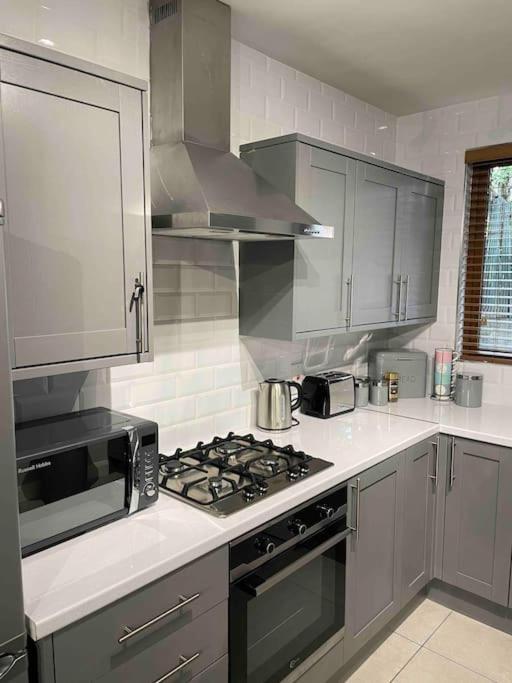 Close To Belfast City Centre.Modern Opened Planned المظهر الخارجي الصورة